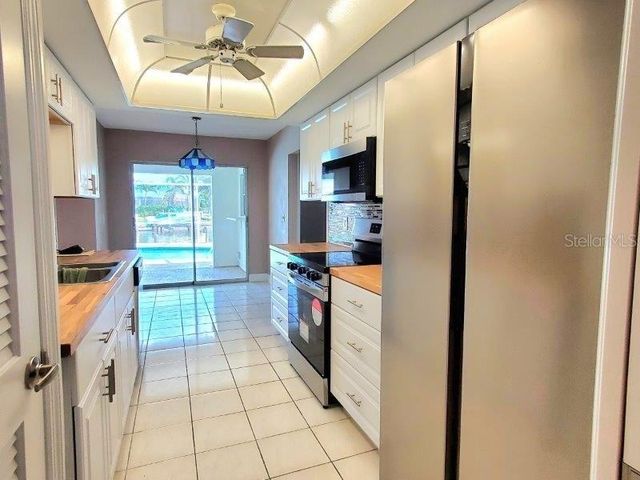 910 SANTA BRIGIDA COURT, Punta Gorda, FL 33950