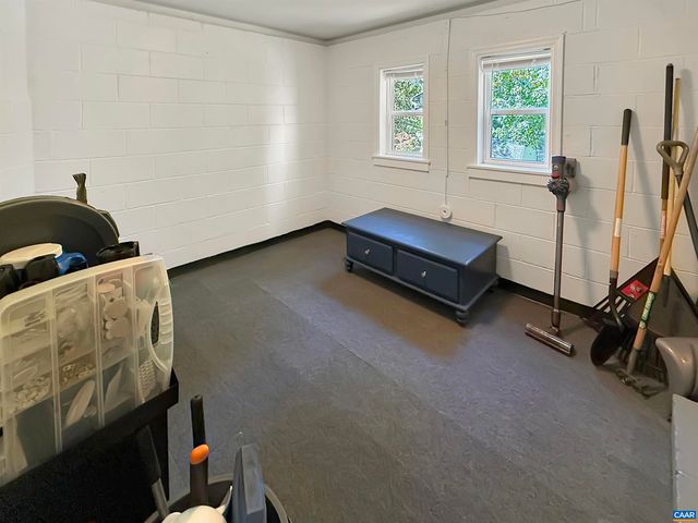 1304 POPLAR ST, Charlottesville, VA 22902