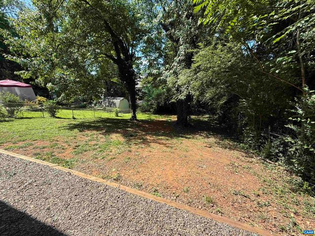 1304 POPLAR ST, Charlottesville, VA 22902