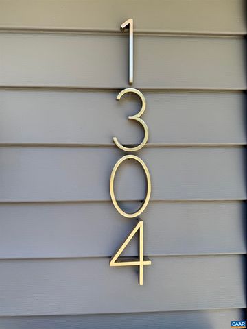 1304 POPLAR ST, Charlottesville, VA 22902