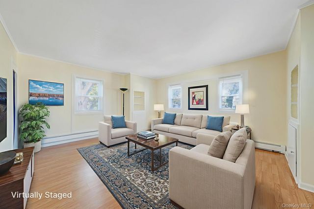 39 Chapman Place 2, Bay Shore, NY 11706