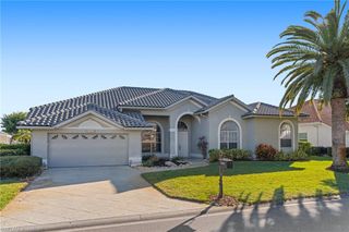 9360 White Hickory LN, Fort Myers, FL 33912