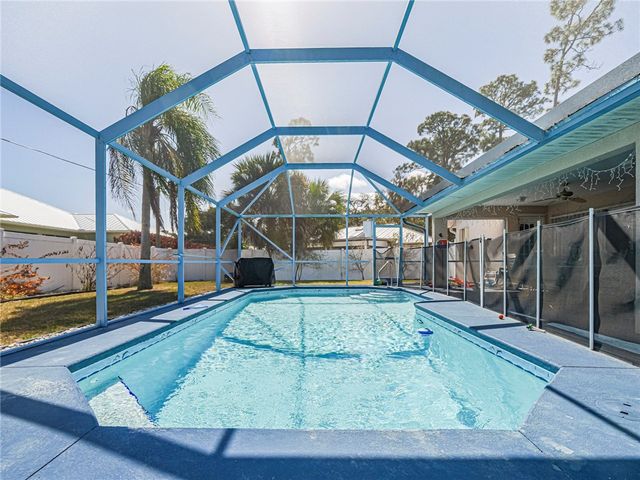 1686 Coral Reef Street, Sebastian, FL 32958