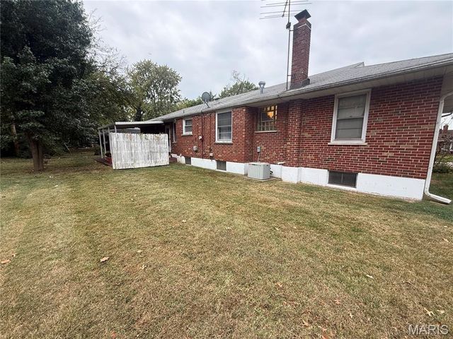 9908 Norbridge Lane, St Louis, MO 63137