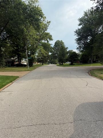 9908 Norbridge Lane, St Louis, MO 63137