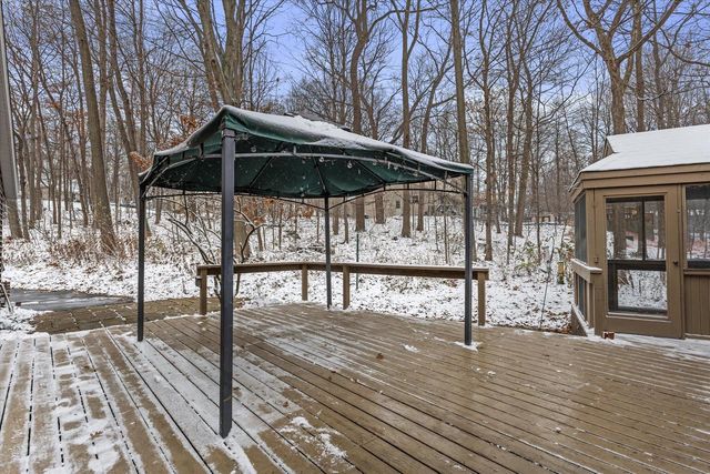 N76W22140 Cherry Hill ROAD, Lisbon, WI 53089