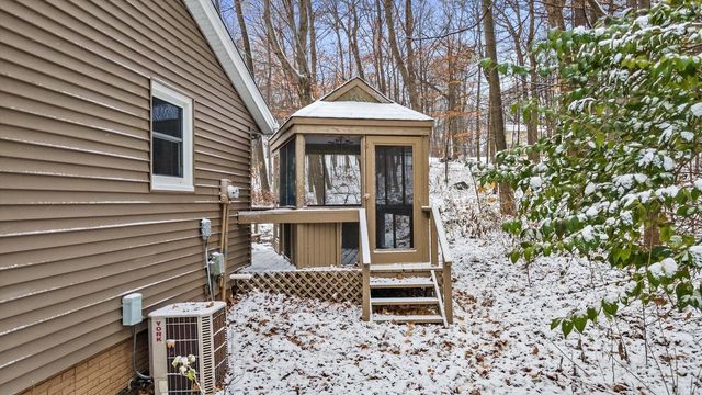 N76W22140 Cherry Hill ROAD, Lisbon, WI 53089