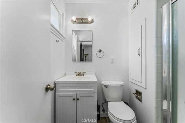 1046 W Avenue H6, Lancaster, CA 93534