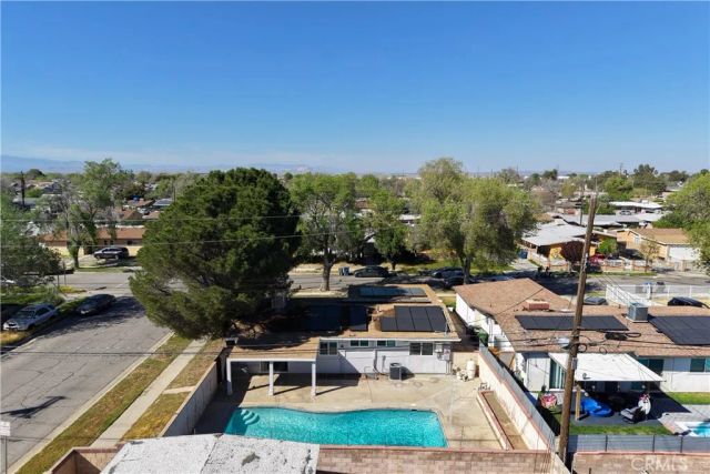 1046 W Avenue H6, Lancaster, CA 93534