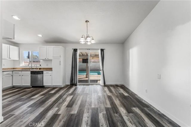 1046 W Avenue H6, Lancaster, CA 93534