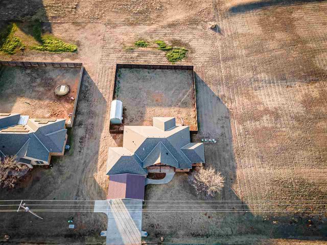 13195 NE Tony Creek Rd, Elgin, OK 73538