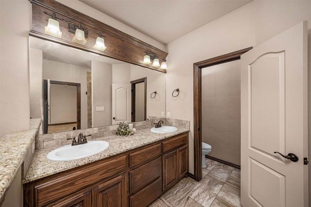 13195 NE Tony Creek Rd, Elgin, OK 73538