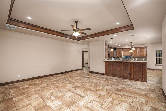 13195 NE Tony Creek Rd, Elgin, OK 73538