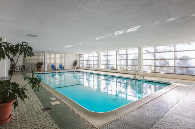 333 E Broadway 3B, Long Beach, NY 11561