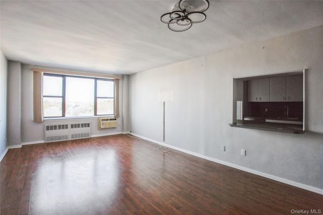 333 E Broadway 3B, Long Beach, NY 11561