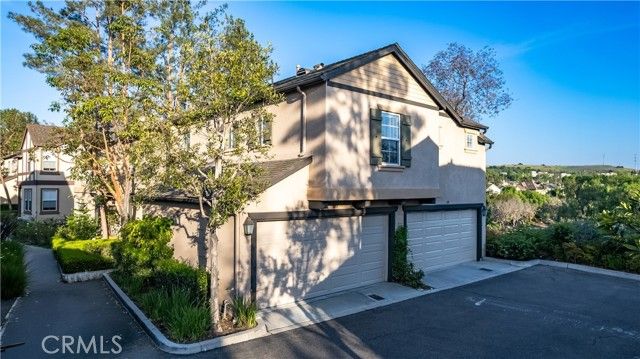40 Three Vines Court, Ladera Ranch, CA 92694