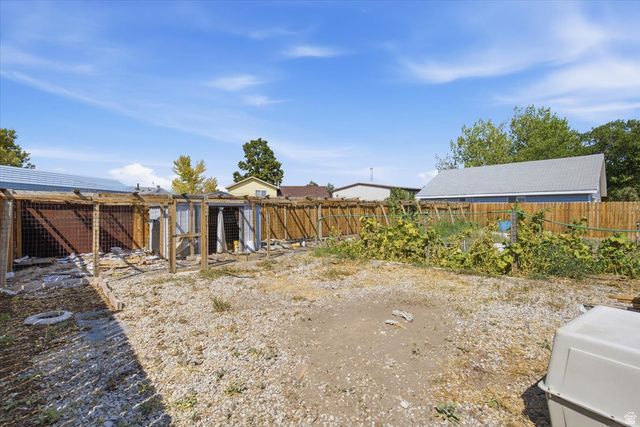 6130 W POWDERWOOD DR, West Valley City, UT 84128
