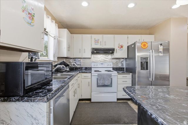 6130 W POWDERWOOD DR, West Valley City, UT 84128