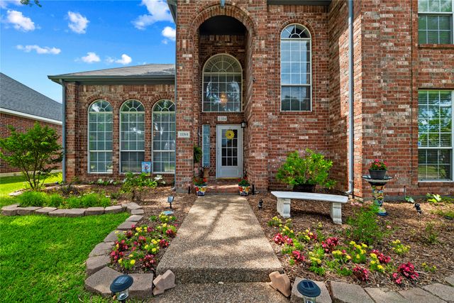 1184 Pleasant Oaks Drive, Lewisville, TX 75067