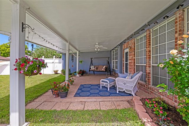 1184 Pleasant Oaks Drive, Lewisville, TX 75067