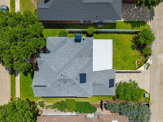 1184 Pleasant Oaks Drive, Lewisville, TX 75067