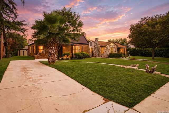 146 North Dr, San Antonio, TX 78201