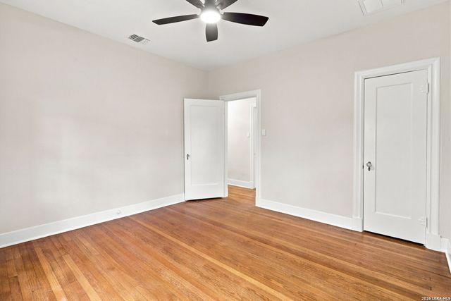 146 North Dr, San Antonio, TX 78201