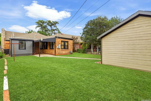 146 North Dr, San Antonio, TX 78201