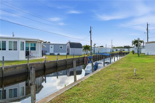5558 Palm Beach BLVD 82, Fort Myers, FL 33905