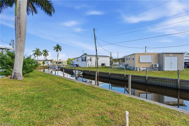 5558 Palm Beach BLVD 82, Fort Myers, FL 33905
