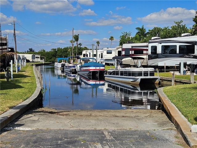 5558 Palm Beach BLVD 82, Fort Myers, FL 33905