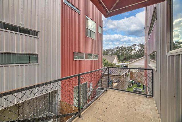 3028 Commerce Street, Houston, TX 77003