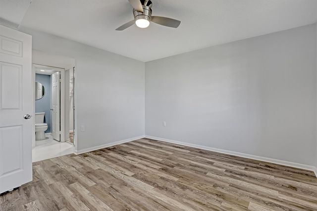 3650 Whitehall Drive 201, West Palm Beach, FL 33401