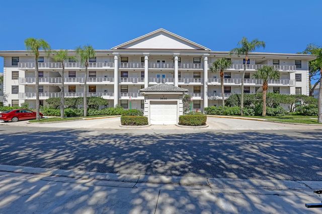 3650 Whitehall Drive 201, West Palm Beach, FL 33401