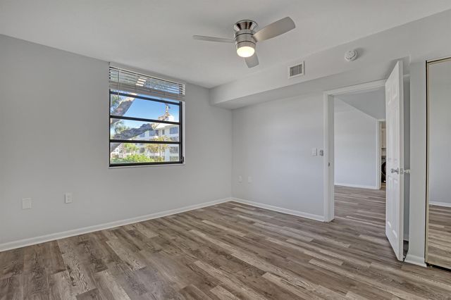 3650 Whitehall Drive 201, West Palm Beach, FL 33401