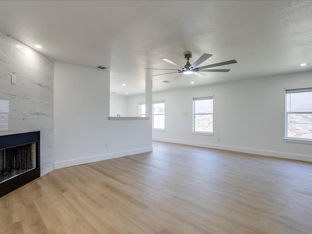 245 Silver Lake Trail, Fort Worth, TX 76140