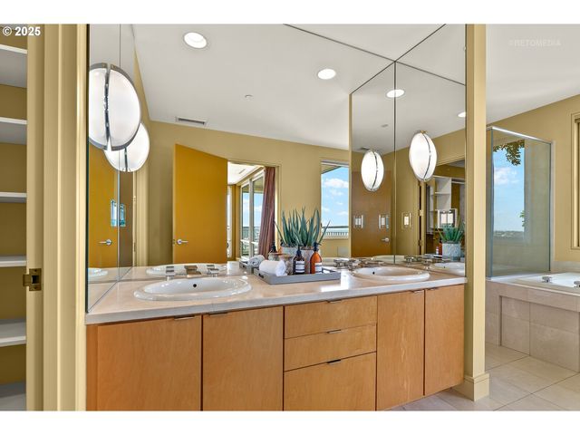 1540 Sw VISTA Ave 2000, Portland, OR 97201