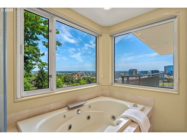 1540 Sw VISTA Ave 2000, Portland, OR 97201