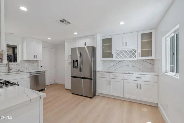 1206 Tamarind Avenue, Los Angeles, CA 90038
