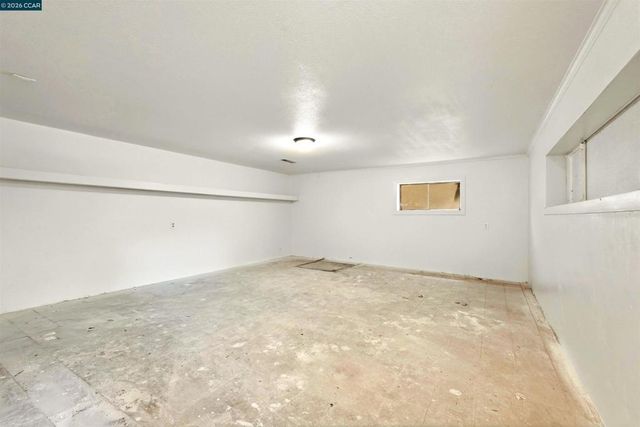 26929 Palomares Rd, Castro Valley, CA 94552