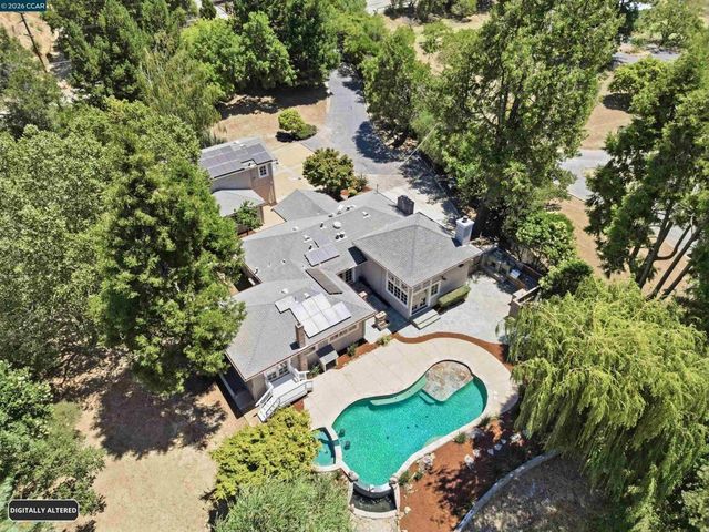 26929 Palomares Rd, Castro Valley, CA 94552