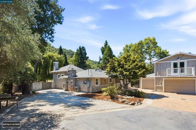 26929 Palomares Rd, Castro Valley, CA 94552