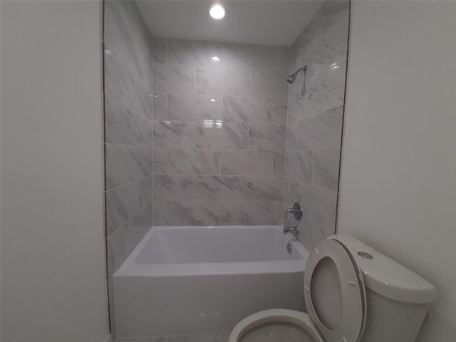 4530 Mayflower Street, Houston, TX 77051