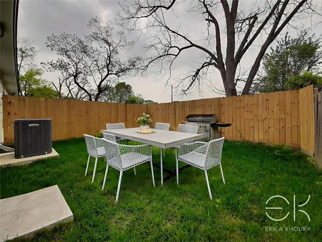 4530 Mayflower Street, Houston, TX 77051
