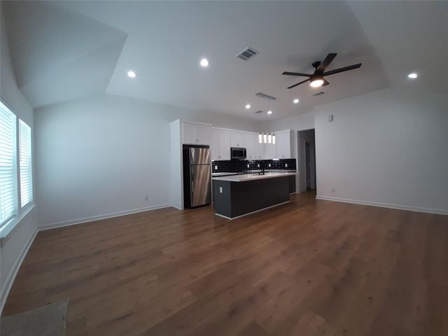 4530 Mayflower Street, Houston, TX 77051