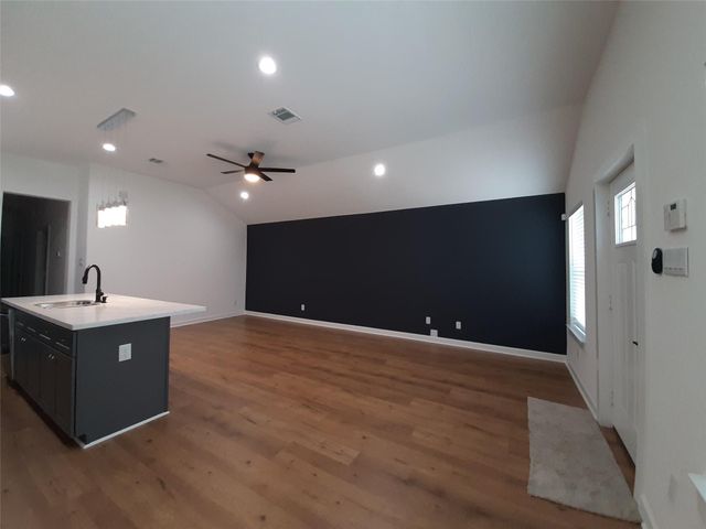 4530 Mayflower Street, Houston, TX 77051