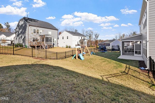 1829 Knights Crest Way, Wake Forest, NC 27587