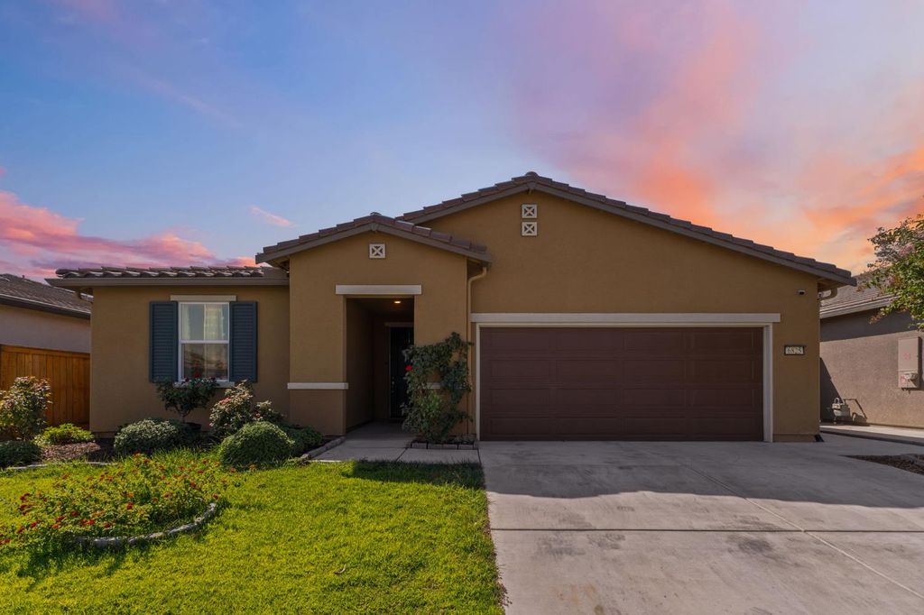 6825 E Braly Avenue, Fresno, CA 93727