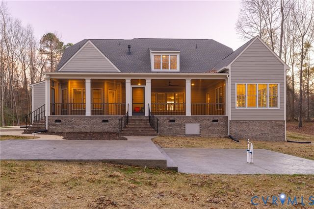 8313 Mount Eagle Rd, Hanover, VA 23005