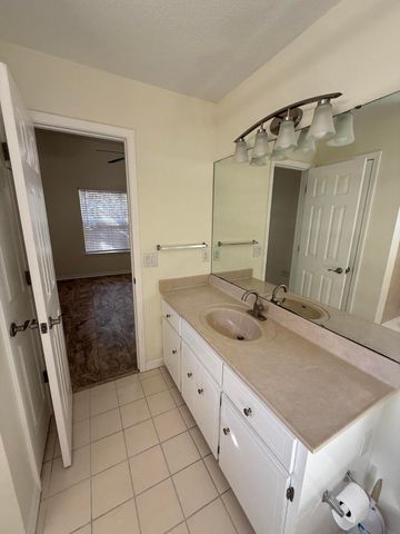 99 NE Opp Boulevard, Fort Walton Beach, FL 32548